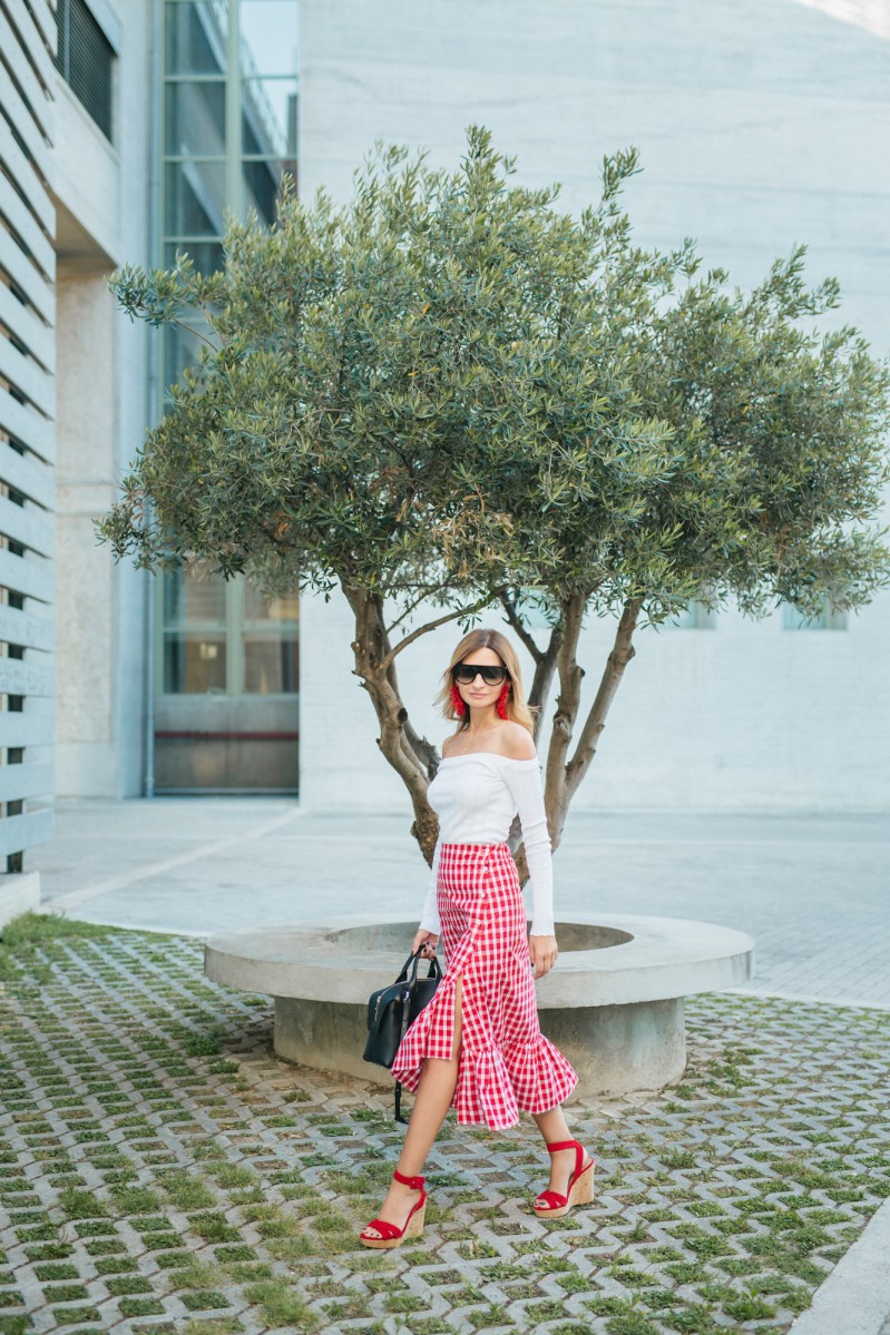 Φωτογράφιση ρούχων Θεσσαλονίκη | Φωτογράφιση ενδυμάτων Σταυρούλα Τσιτούρα